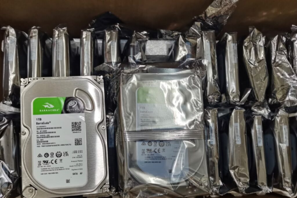 Brand New HDD,ST1000DM014,Seagate 1T 3.5",1TB.